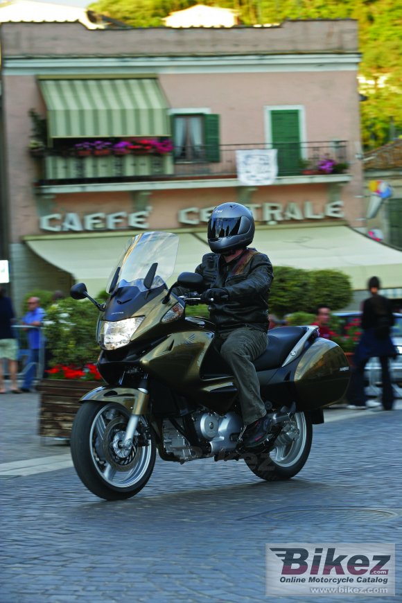 2006 honda deauville photo
